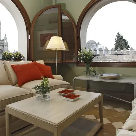 فندق Alcazar